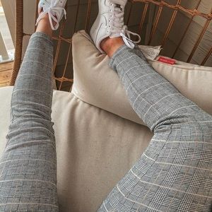 Straight leg high waisted stripped pants